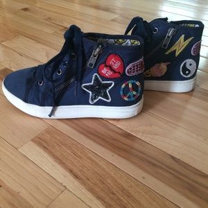 Steve Madden Girl’s Patch Shoe